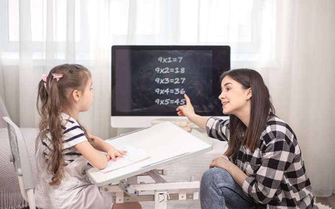 10 Maneiras Simples e Eficientes de ensinar Matemática em Casa 10 Maneiras Simples e Eficientes de ensinar Matemática em Casa